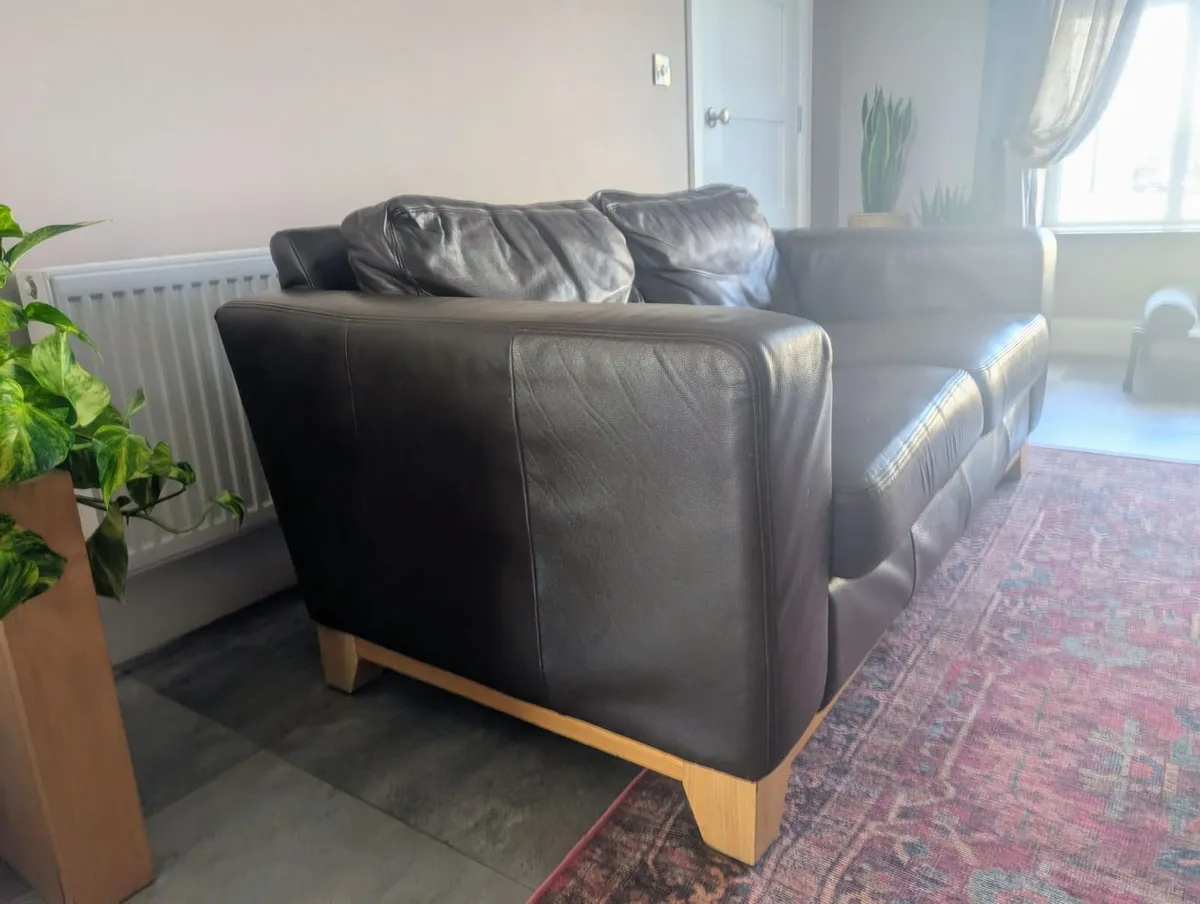 Leather two-seater sofa - Image 2