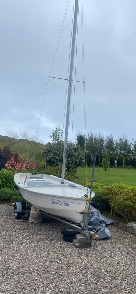 Sailing Dinghy - Image 3