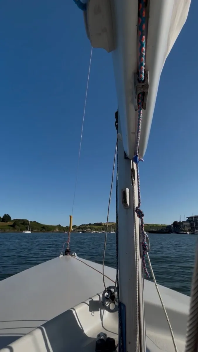 Sailing Dinghy - Image 2