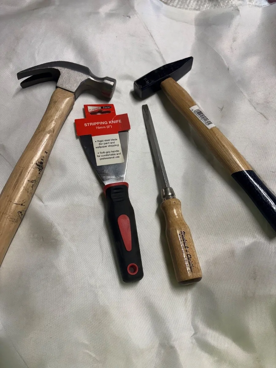 Tools - Gilbow Metal Snips, Tapping & Claw Hammers - Image 3