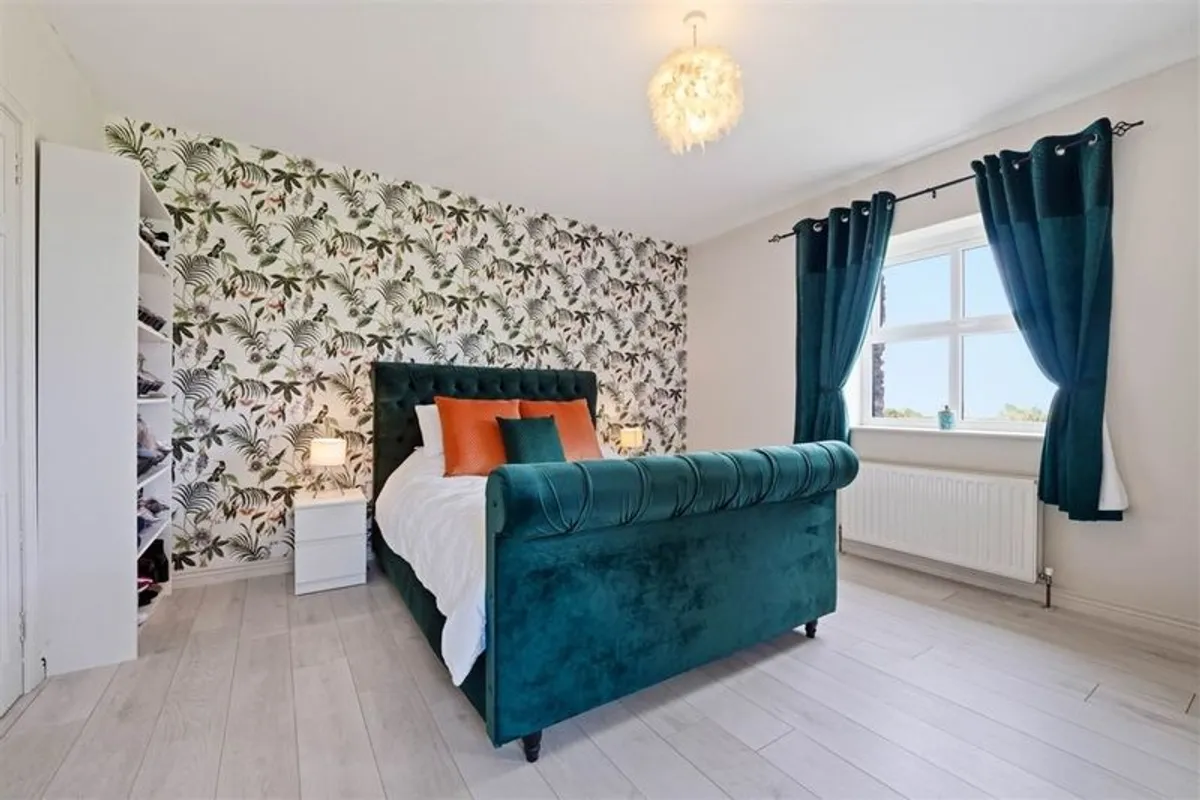 King Size Bed - Image 1