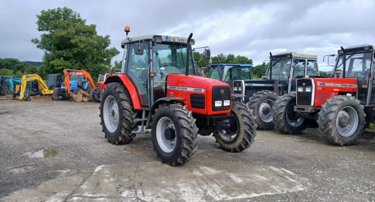 2002 Massey Ferguson 4255 - Image 1
