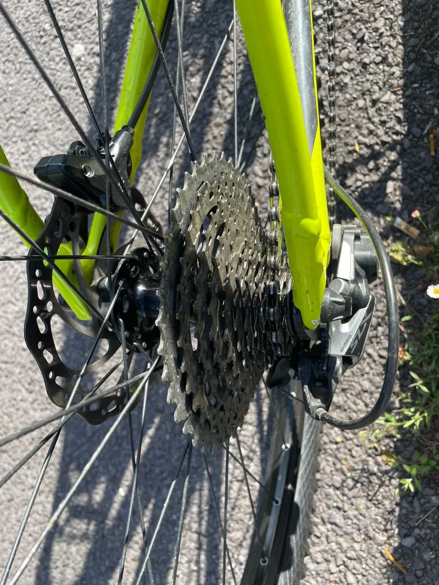Specialised Rockhopper Mountain Bike - Image 3