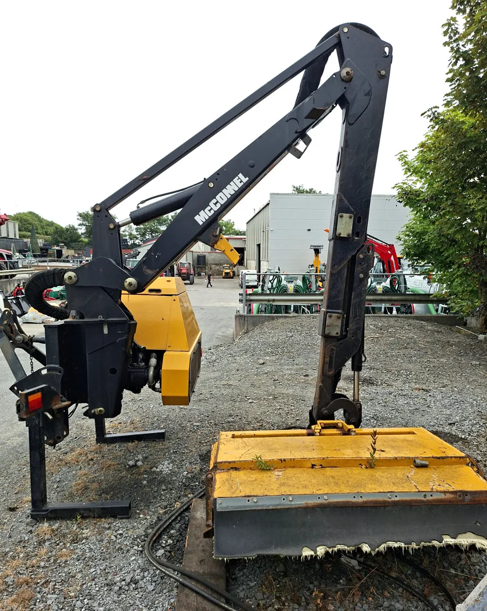 McConnell PA 6570T HEDGECUTTER - Image 3