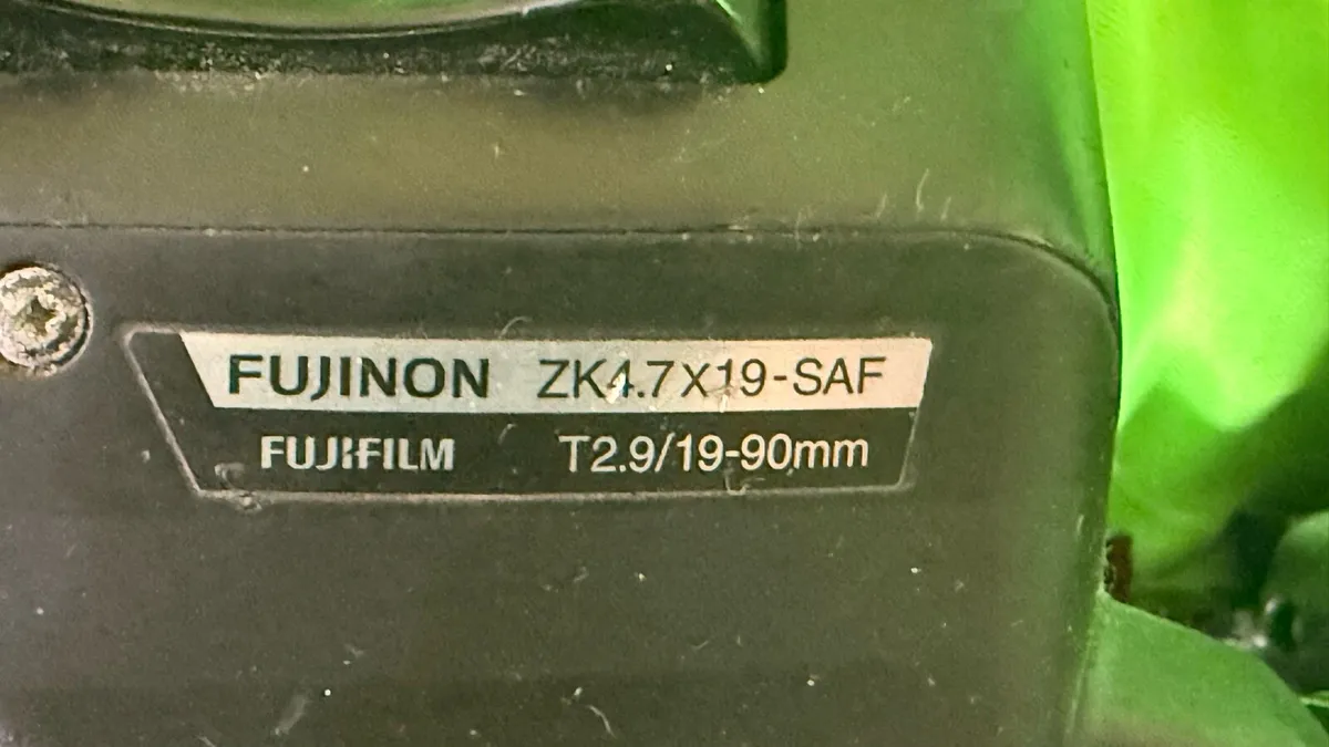 Sony PMW F55 and Fujinon 19-90 cabrio PL lens - Image 4