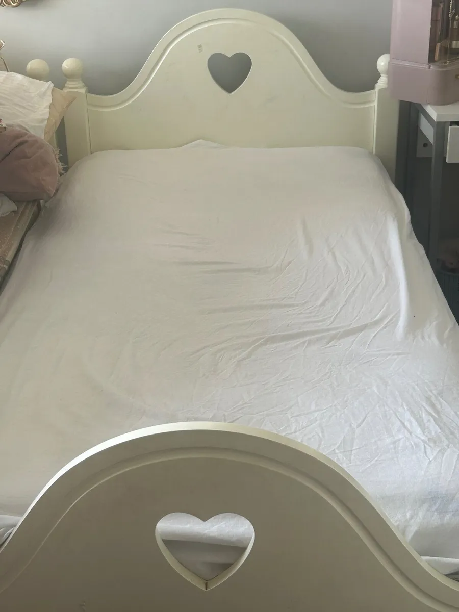 Child Bed x 2 - Image 1