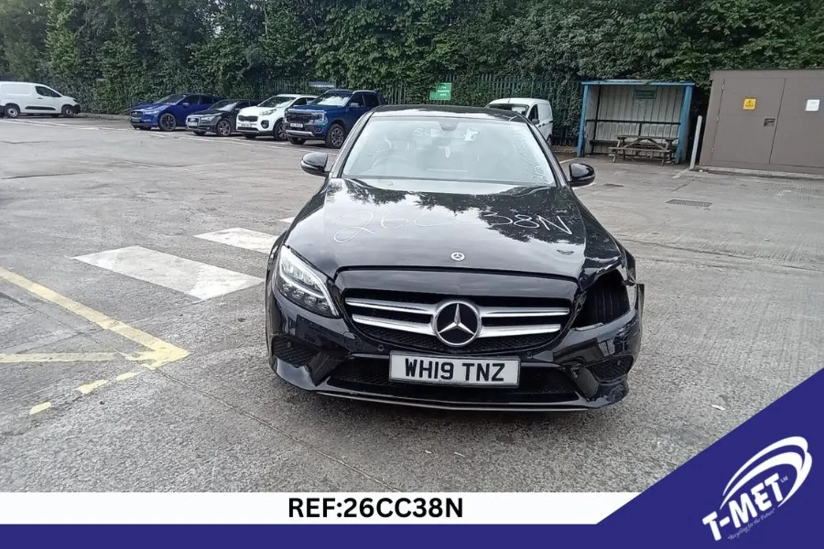 2019 MERCEDES C-CLASS BREAKING FOR PARTS - Image 2