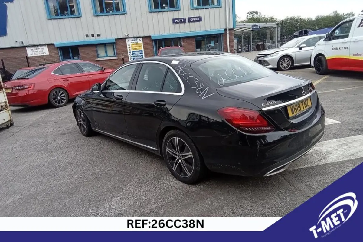 2019 MERCEDES C-CLASS BREAKING FOR PARTS - Image 4