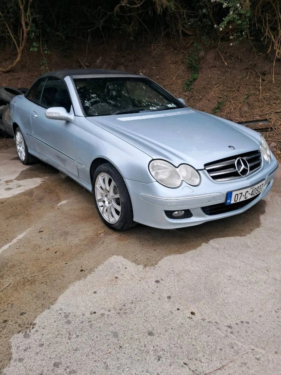 Mercedes clk convertible - Image 1