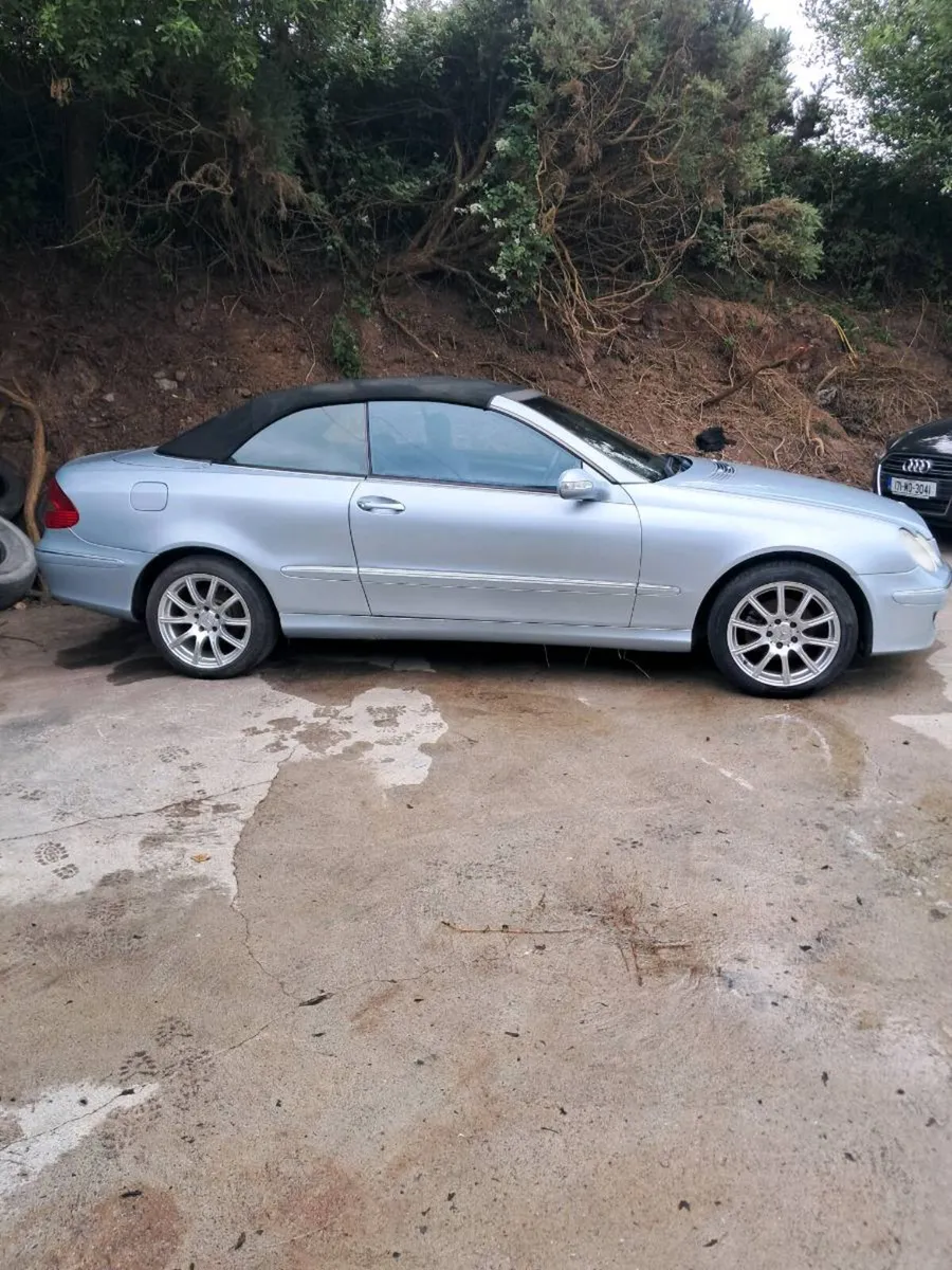Mercedes clk convertible - Image 2