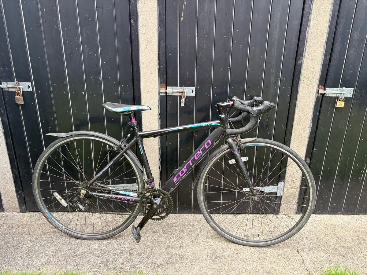 Carrera Zelos Road Bike – Aluminium Frame - Image 1