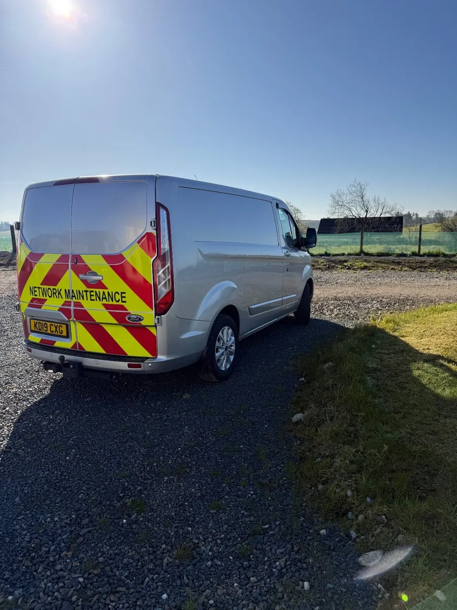 Ford Transit Custom 2019 - Image 4