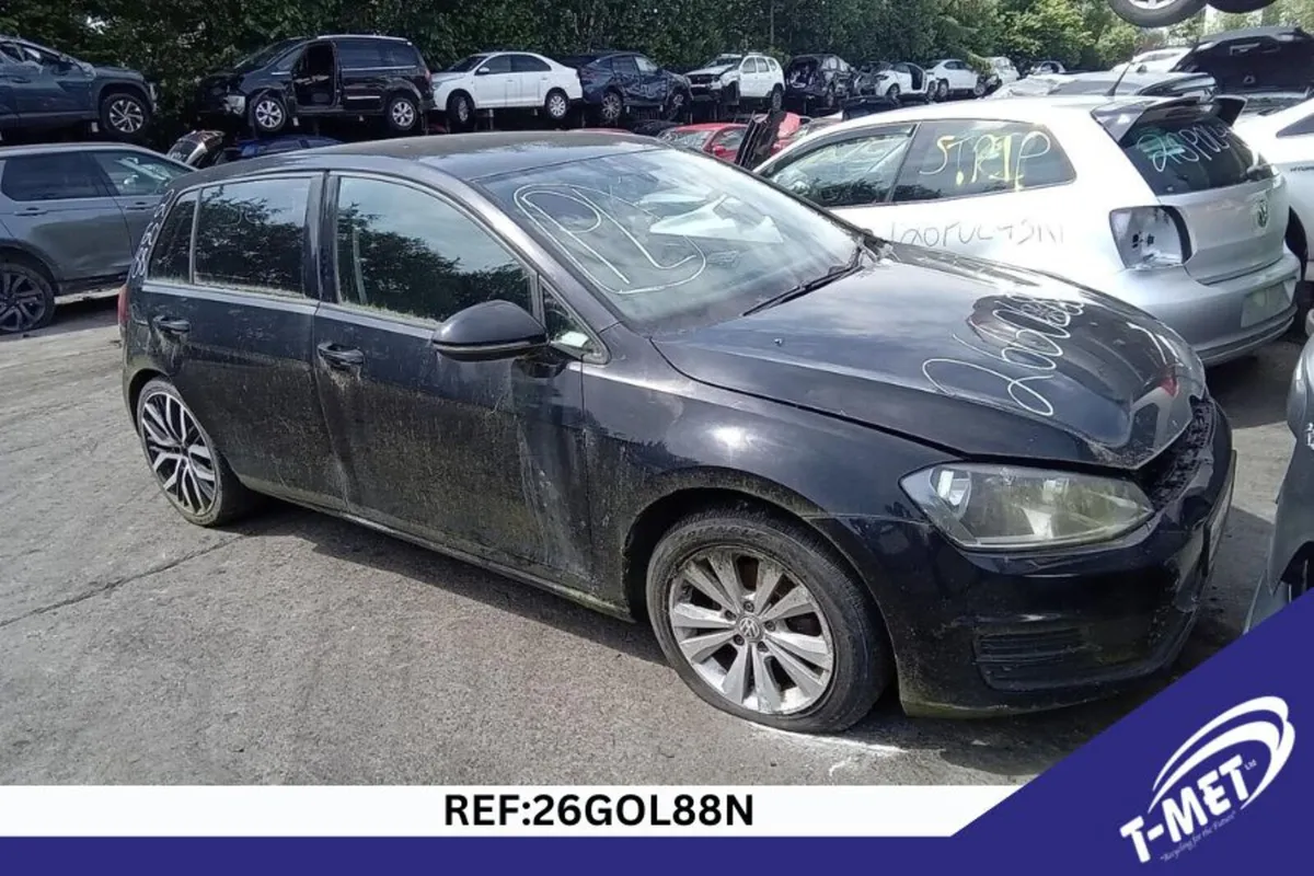 2014 VOLKSWAGEN GOLF BREAKING FOR PARTS - Image 1