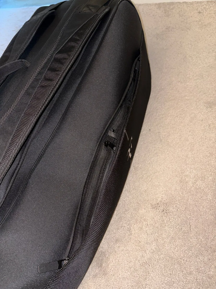 Wilson RF Tournament Racket Bag 9R - Image 3