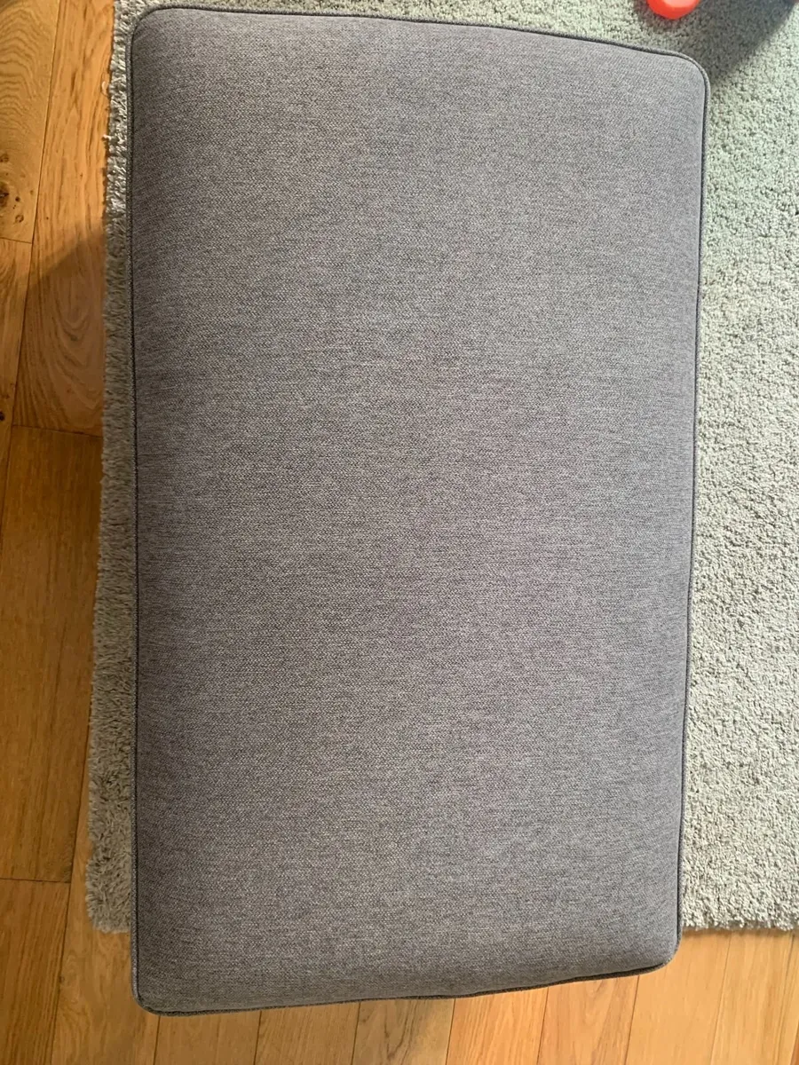 Grey Upholstered Ottoman – Excellent Condition - Image 3