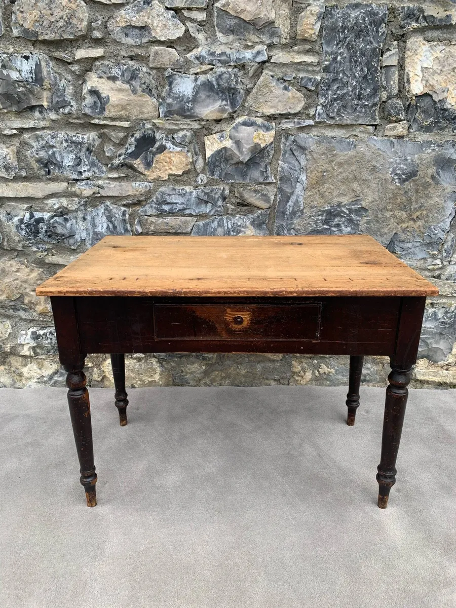 Victorian pine kitchen preparation table. - Image 1
