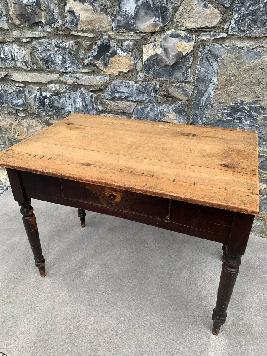 Victorian pine kitchen preparation table. - Image 2