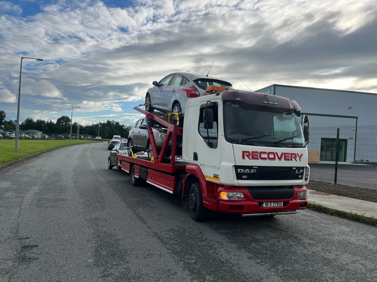 DAF  2006 3 Car Car Transporter - Image 1