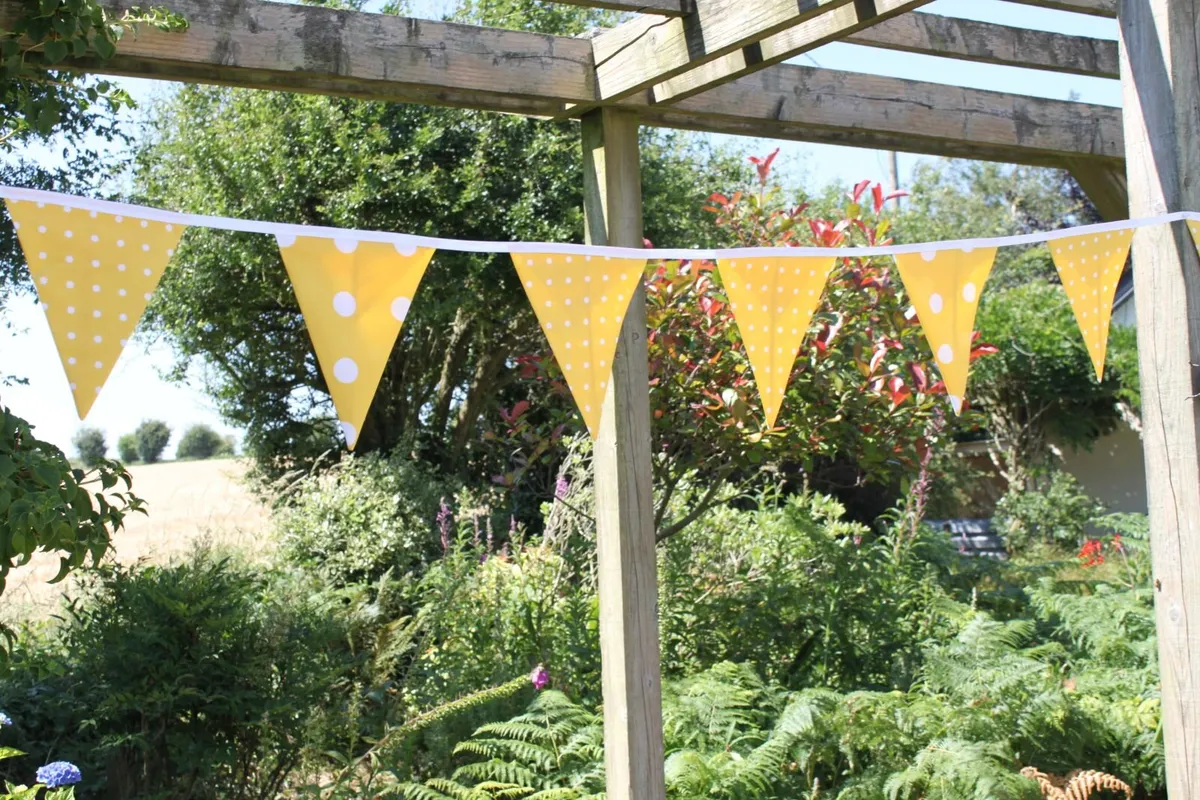 Garden Bunting - Image 1