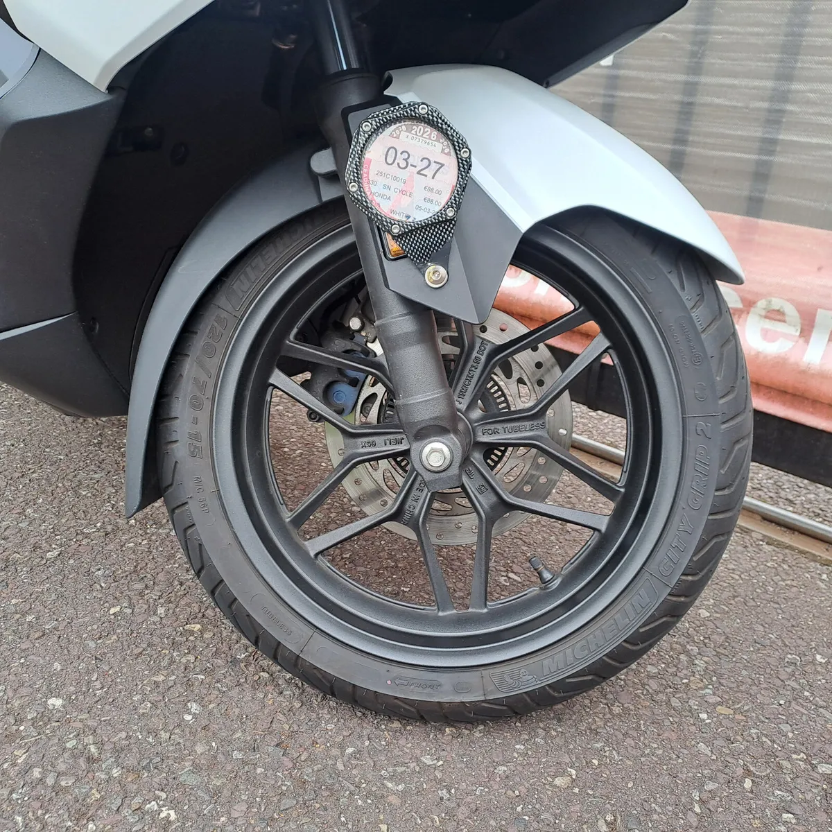 2025 Honda NS350A Forza - Image 4