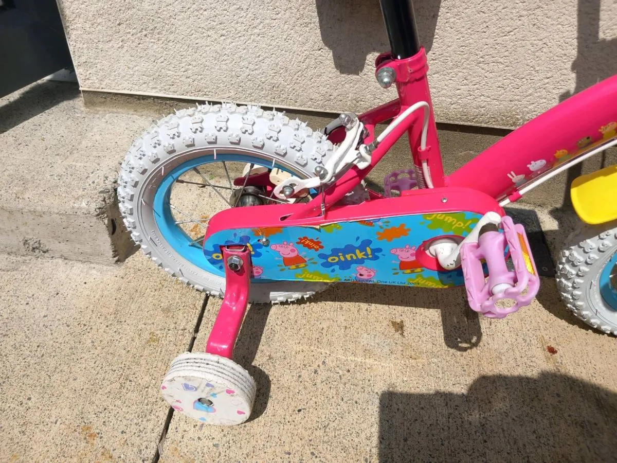 Kids pepper pig bike size 12 inch wheels - Image 2
