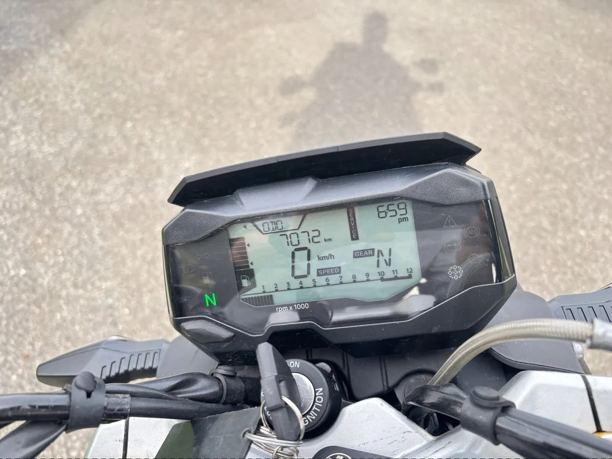 BMW G 310 R 2023 - Image 2
