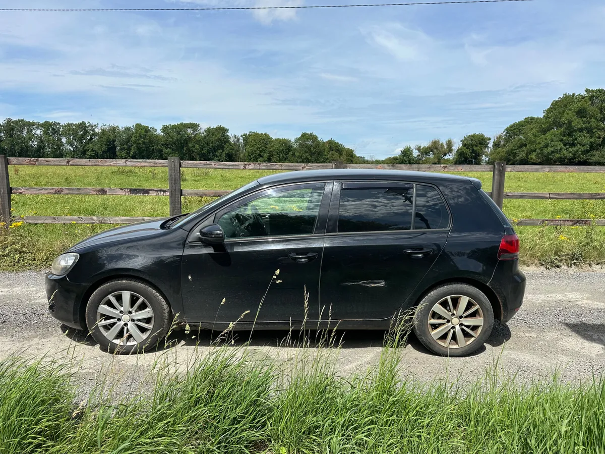 Volkswagen Golf 2010 - Image 3