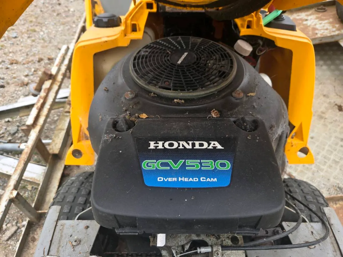 4 ride on lawnmowers - Image 2