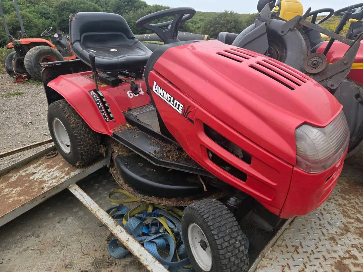 4 ride on lawnmowers - Image 3