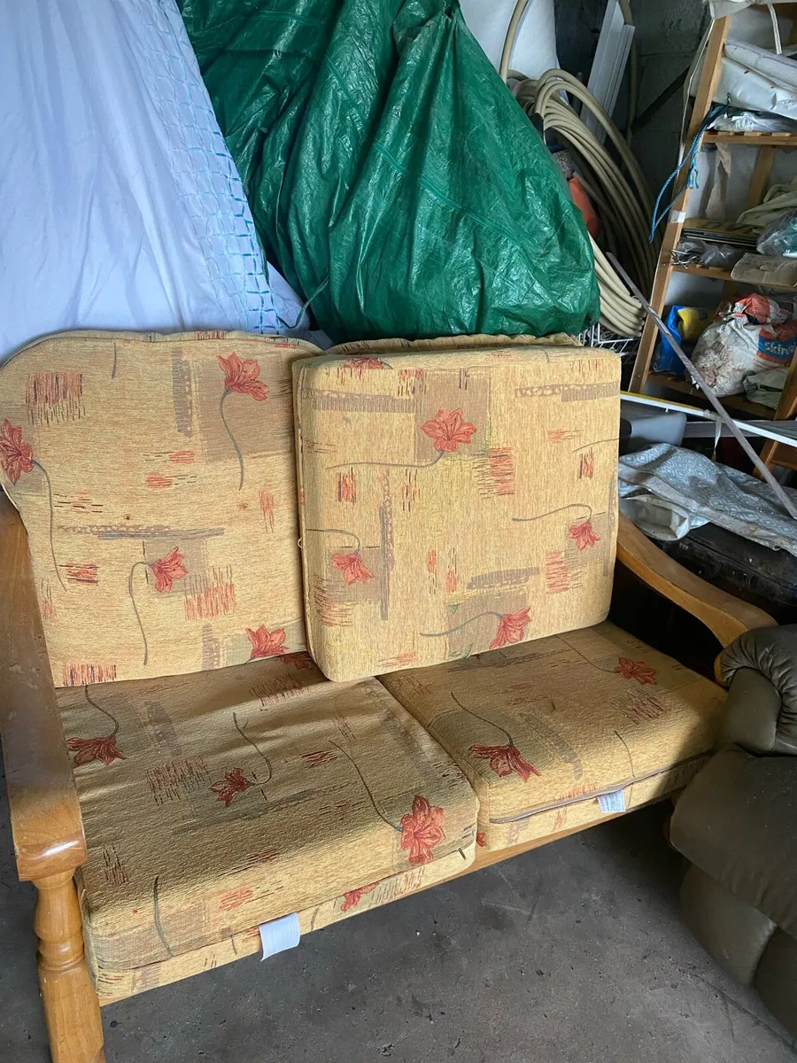 Couch and recliner for free - Image 1