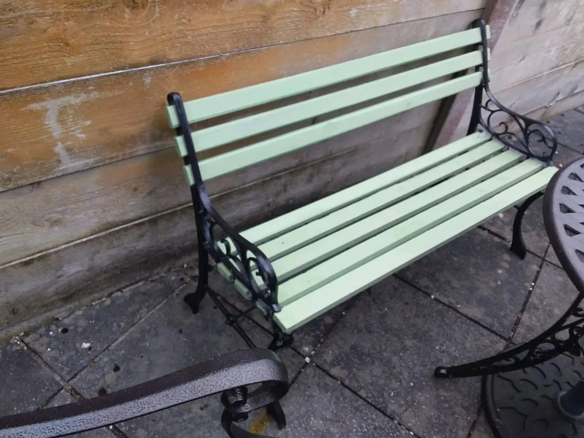 Garden seat - Image 1