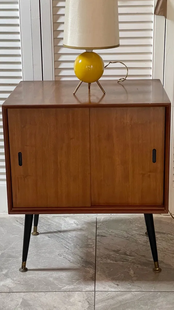 Mid century record cabinet - Image 1