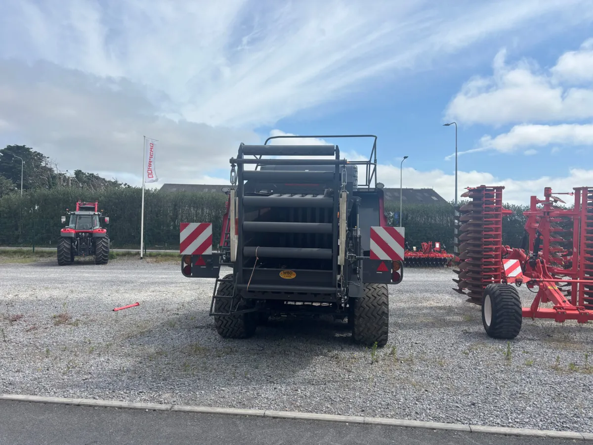 Massey Ferguson 2244 large square baler - Image 4