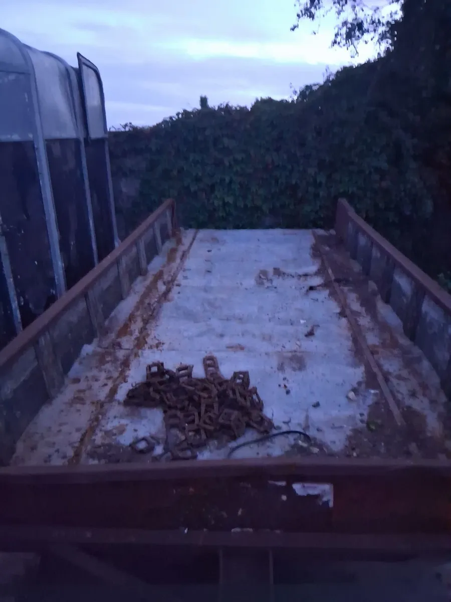 2 x trailer - Image 4