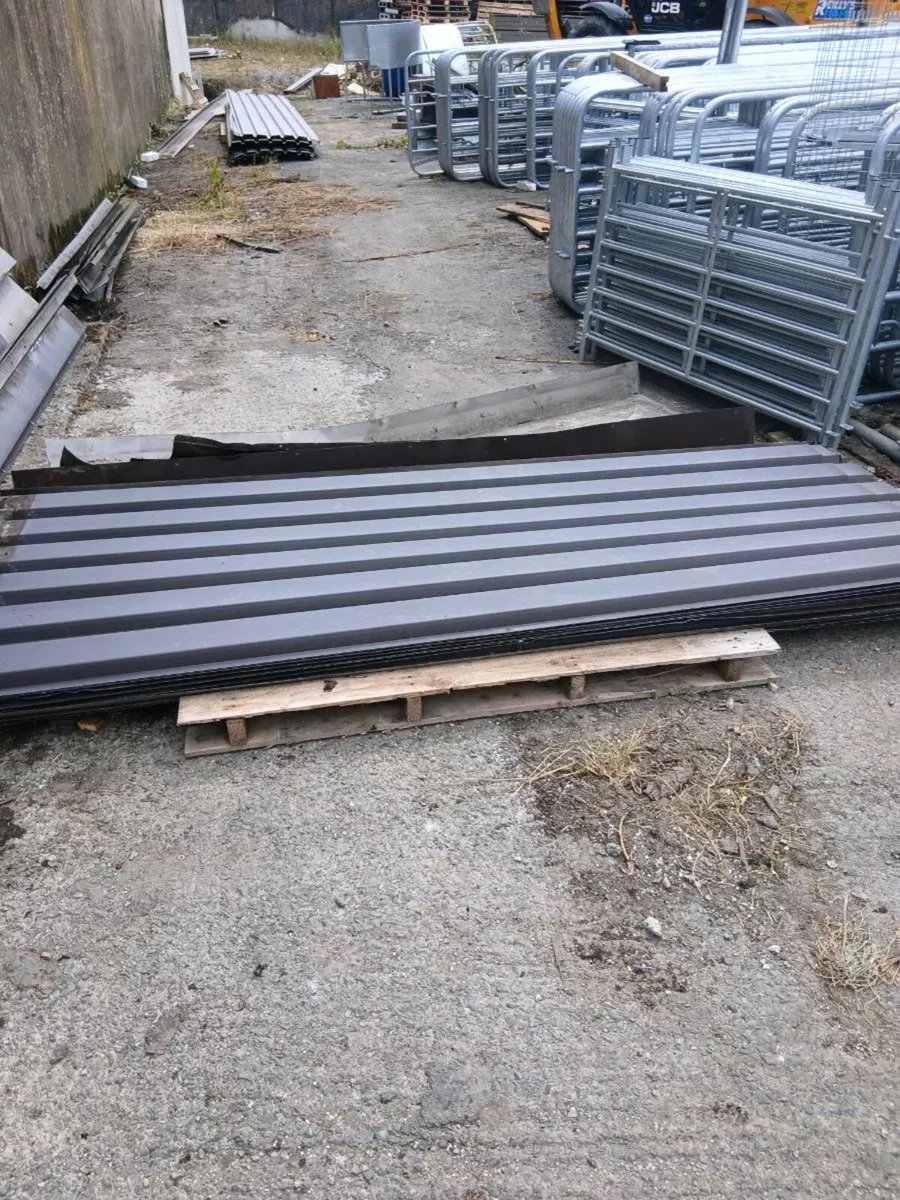 Roof sheeting - Image 1