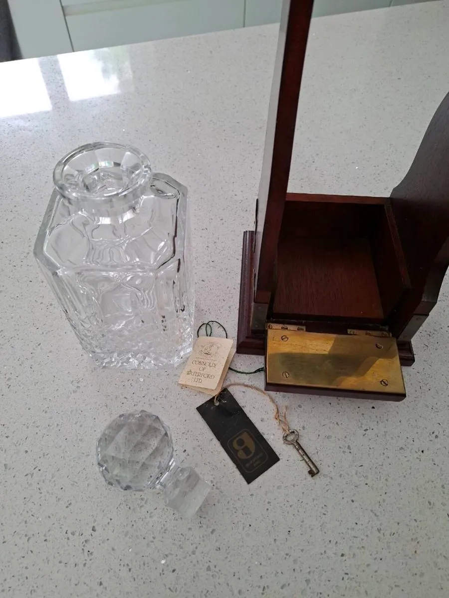 Connolly of Waterford Tantalus Crystal Decanter - Image 4