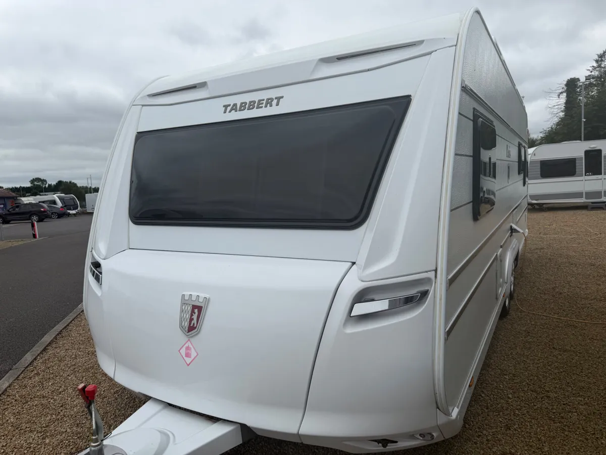2022 TABBERT PARIS 640 5/6 BERTH LUXURY CARAVAN - Image 2
