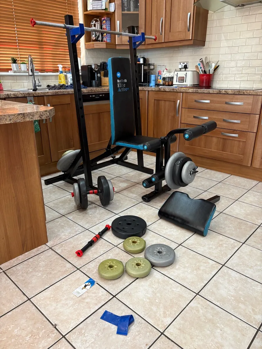 VERSATILE ALL IN 1 GYM, SQUAT, BENCH, WEIGHTS, BAR - Image 4