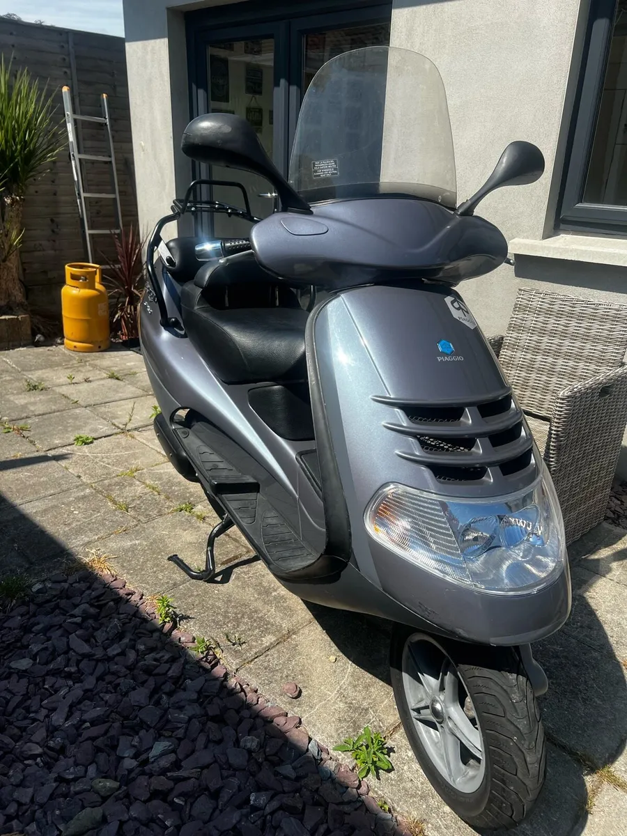 Piaggio hexagon GT250 - Image 3