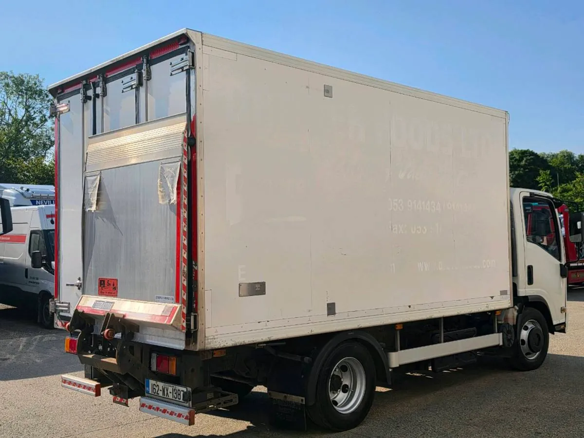 Isuzu 7.5 ton refrigerated truck - Image 4
