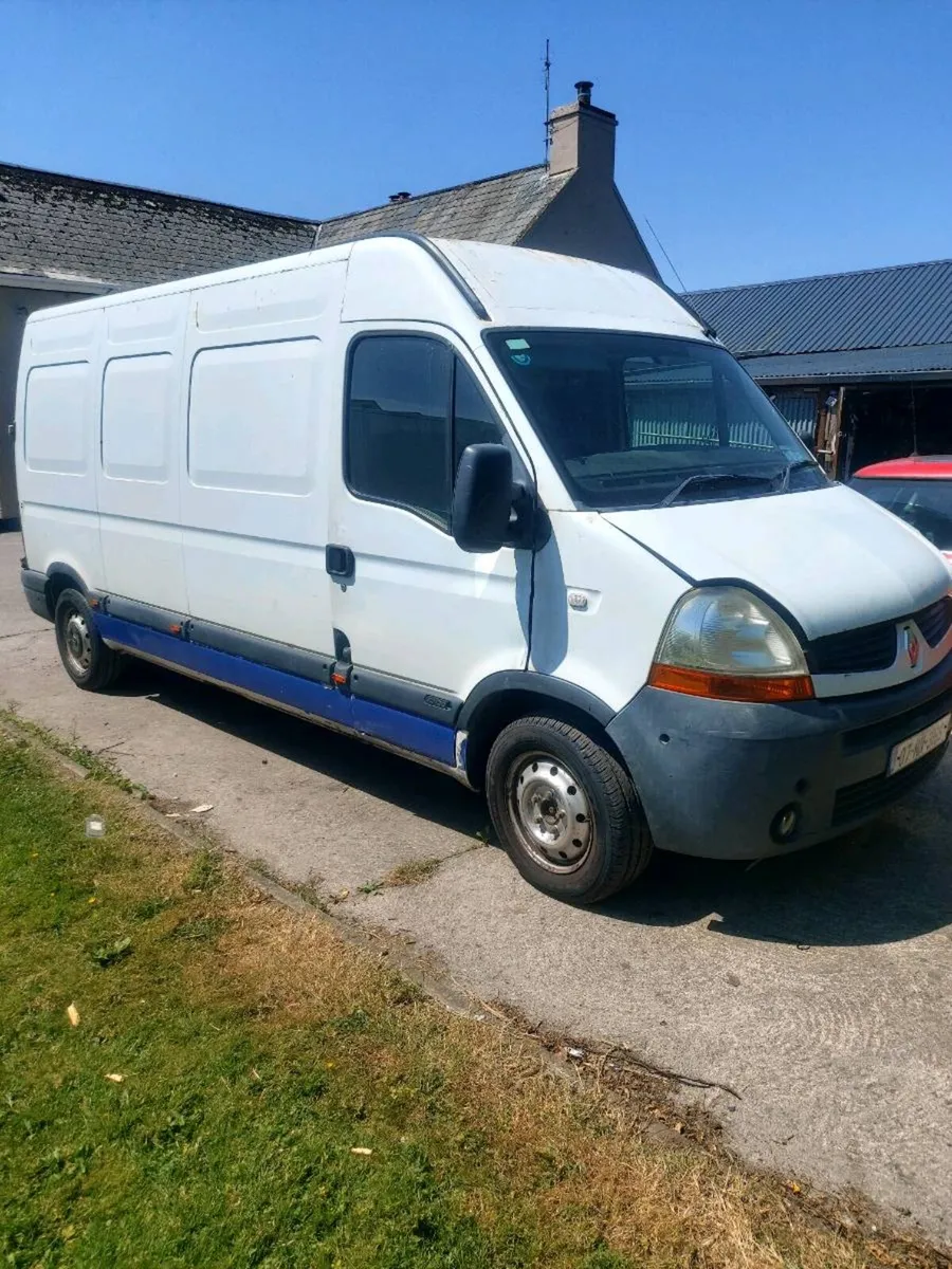 Renault master van 2.