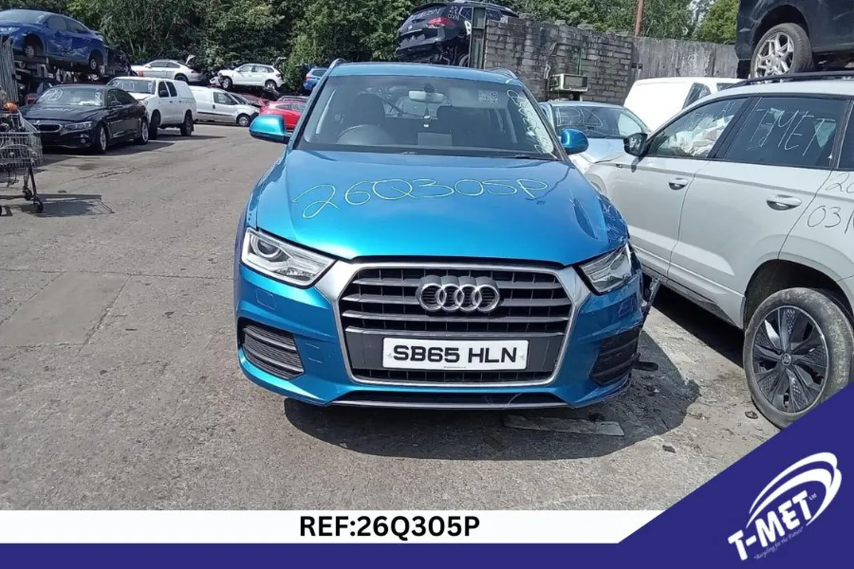 2015 AUDI Q3 BREAKING FOR PARTS - Image 2