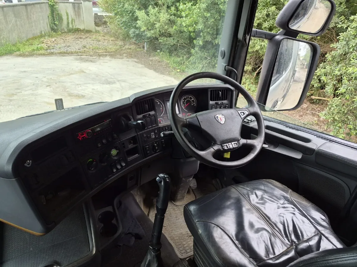 Scania R520 V8 Manual **TAG AXLE** **TIPPING GEAR* - Image 2