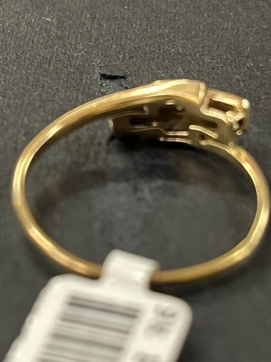 Vintage 9k gold and platinum ring with diamonds. - Image 4