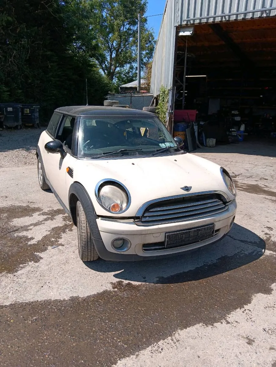 Breaking mini cooper 2008 petrol - Image 2