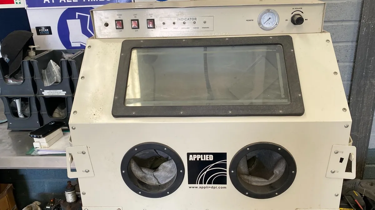 Applied DPI Blast Cabinet SBC 350 (2015) - Image 2
