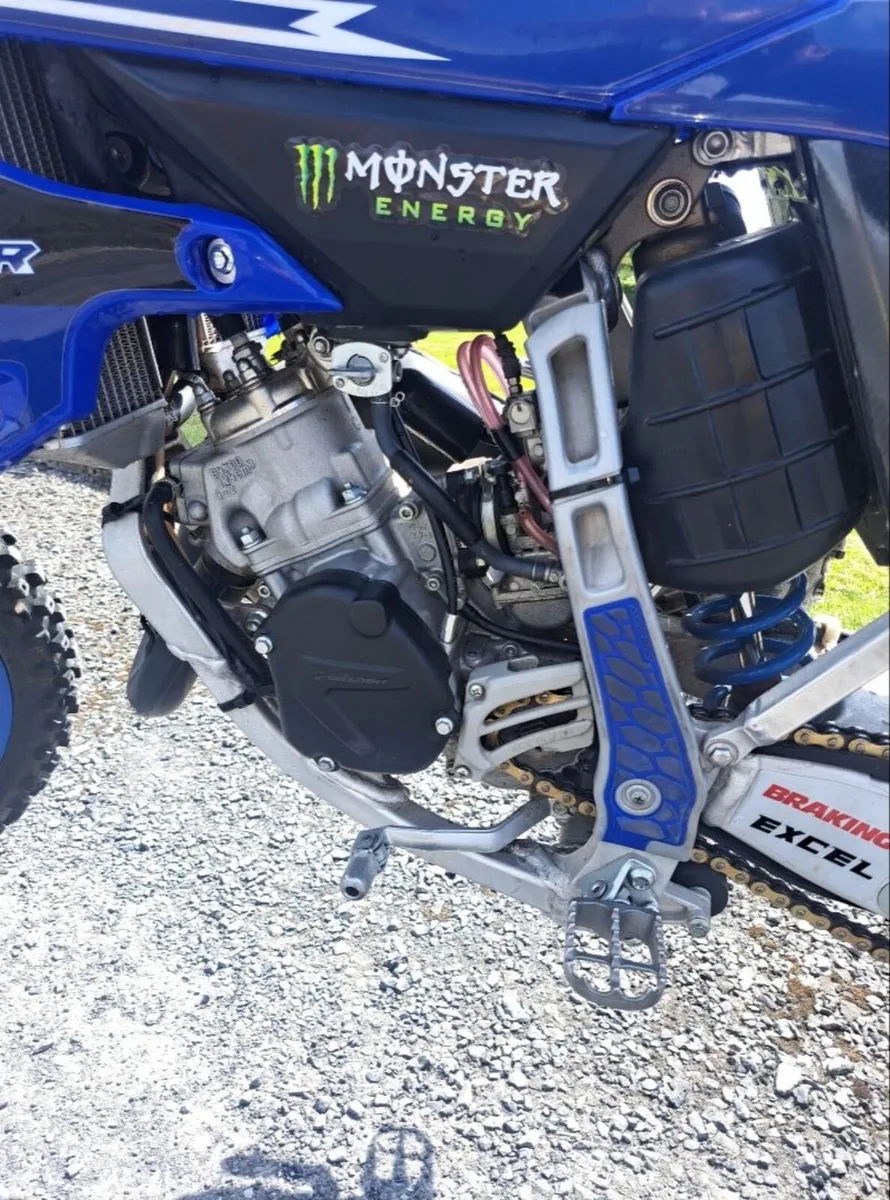 Yamaha YZ 125 - Image 3