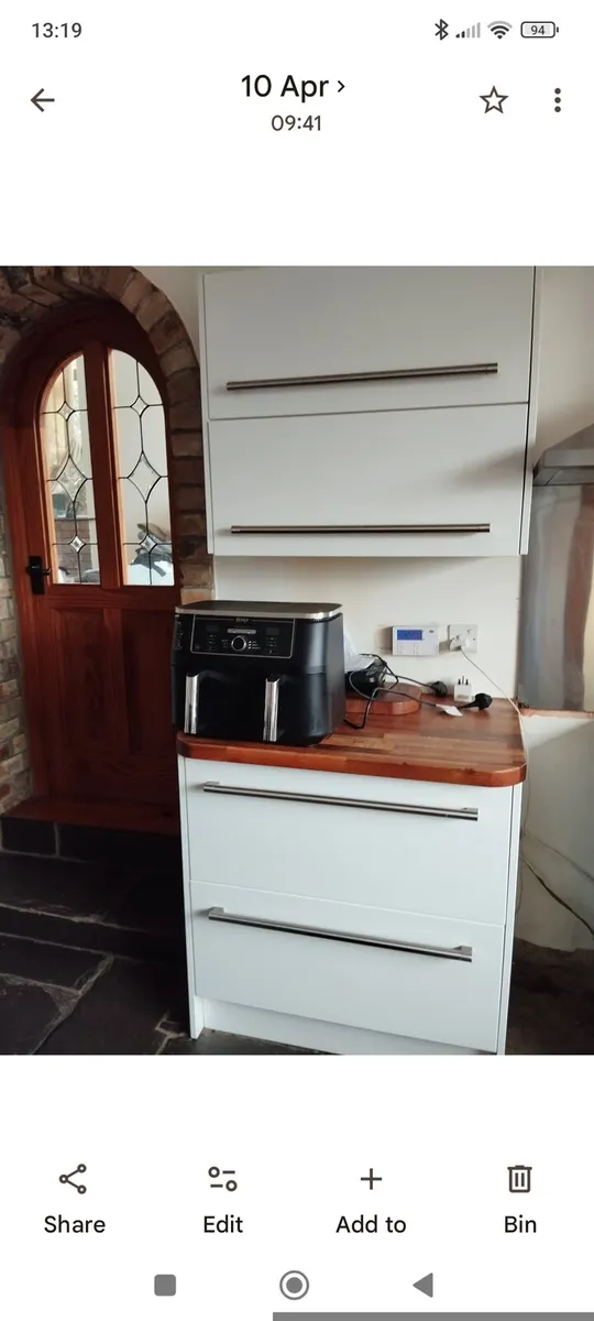 White gloss kitchen - Image 4