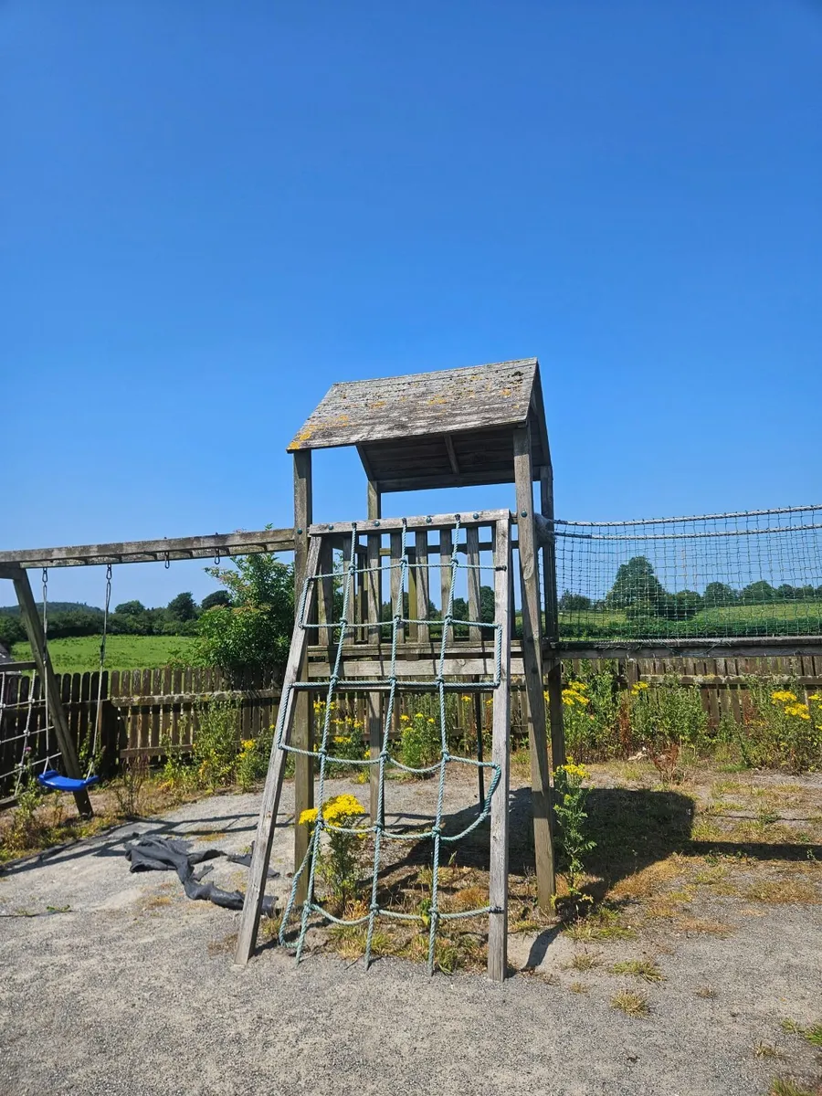 Playground equipment - Image 1