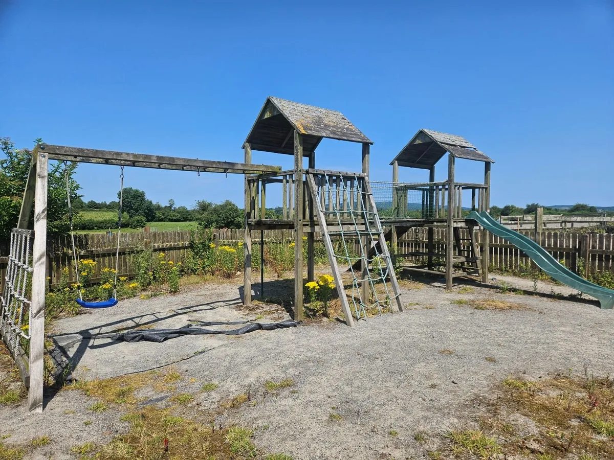 Playground equipment - Image 4